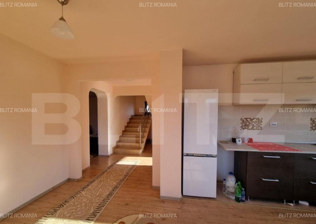 Casa individuala, 195 mp, 6300 mp teren, zona Jucu - 2