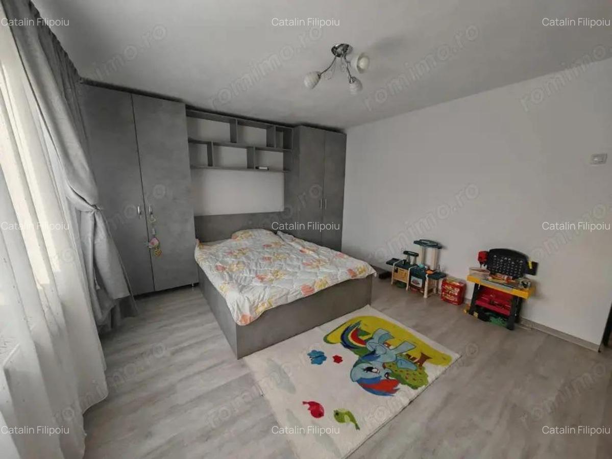 Constructie S+P+1E+M si teren generos 2014 mp, I.L. Caragiale, Dambovita - 2