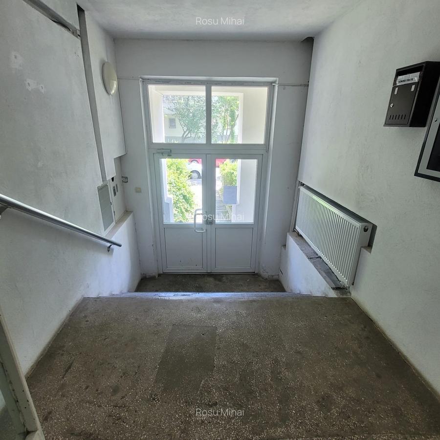 Apartament cu 2 camere decomandat în Aviației - 16