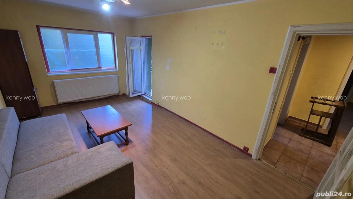 Vand apartament cu 3 camere, situat la etajul 2 din 4, in zona Lipovei - 4