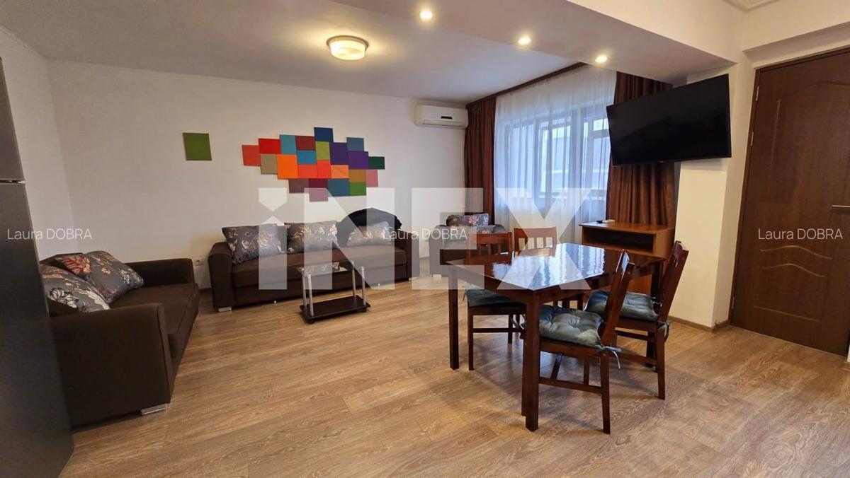 Inchiriere apartament 3 camere Ultracentral - 1