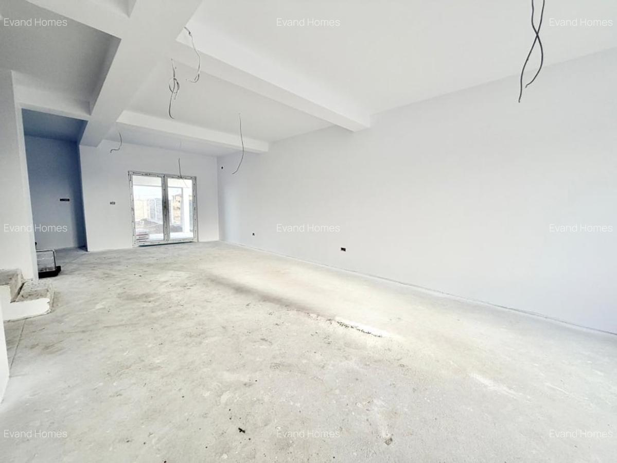 Duplex Individual 4 camere + toate utilitatile - Mosnita Noua - 5