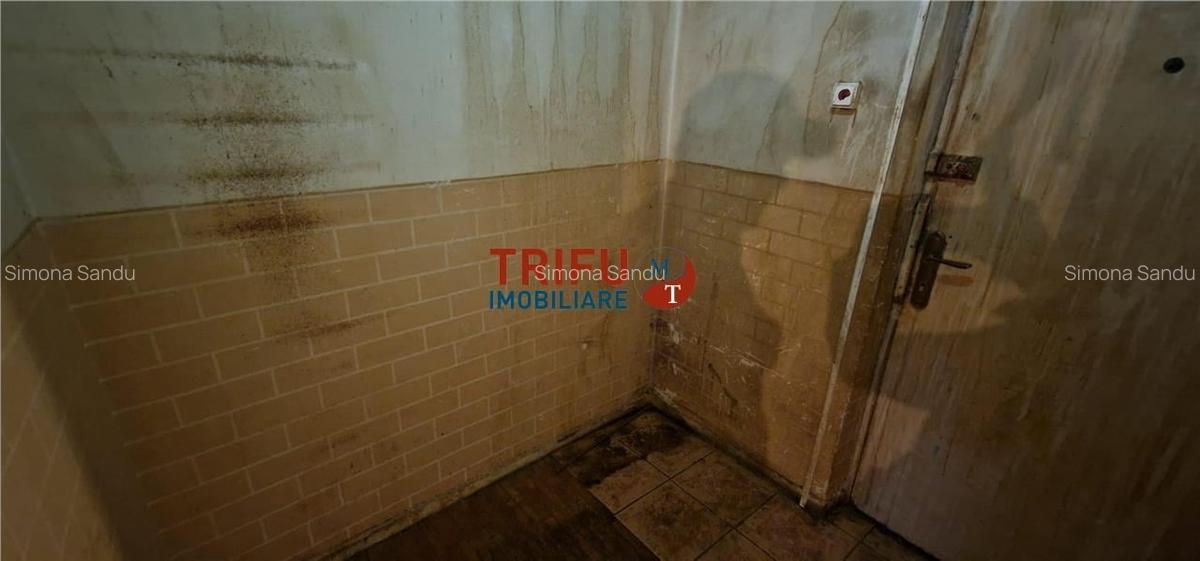 Garsonieră în Centrul Albei Iulia etaj 1 - 5