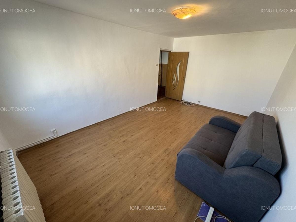 Apartament 2 camere zona Poarta 6 - 2