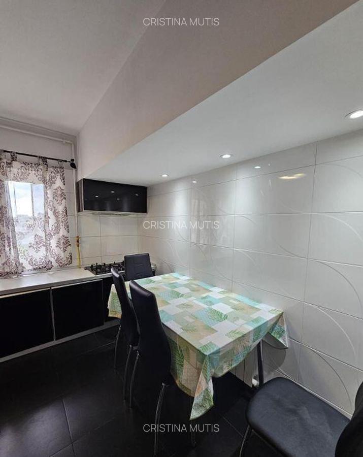 Apartament 4 camere decomandat TROCADERO - 16