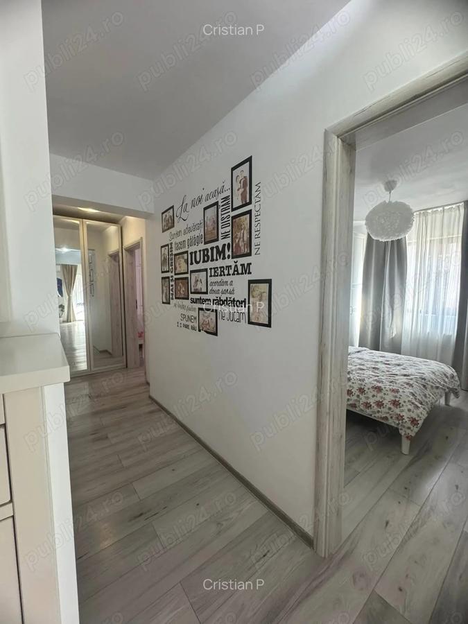 Proprietar propun spre vanzare apartament 3 camere - 3