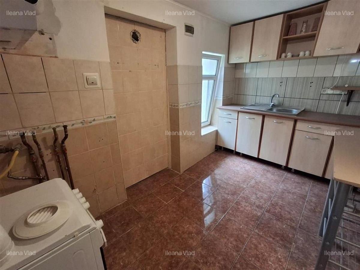 Casa 4 camere garaj pivnita 550mp teren zona Trei Stejari - 15