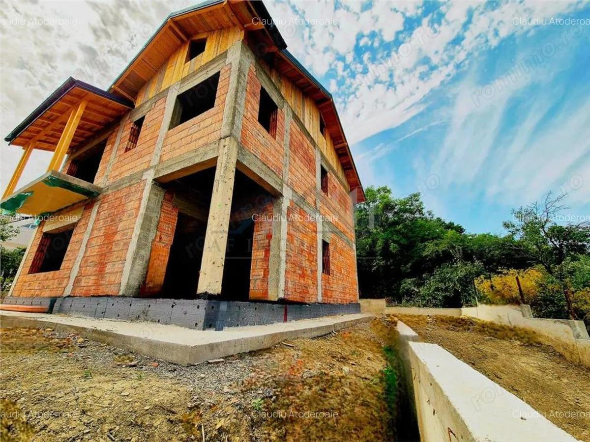 Casa de vanzare cu priveliste frumoasa - 1
