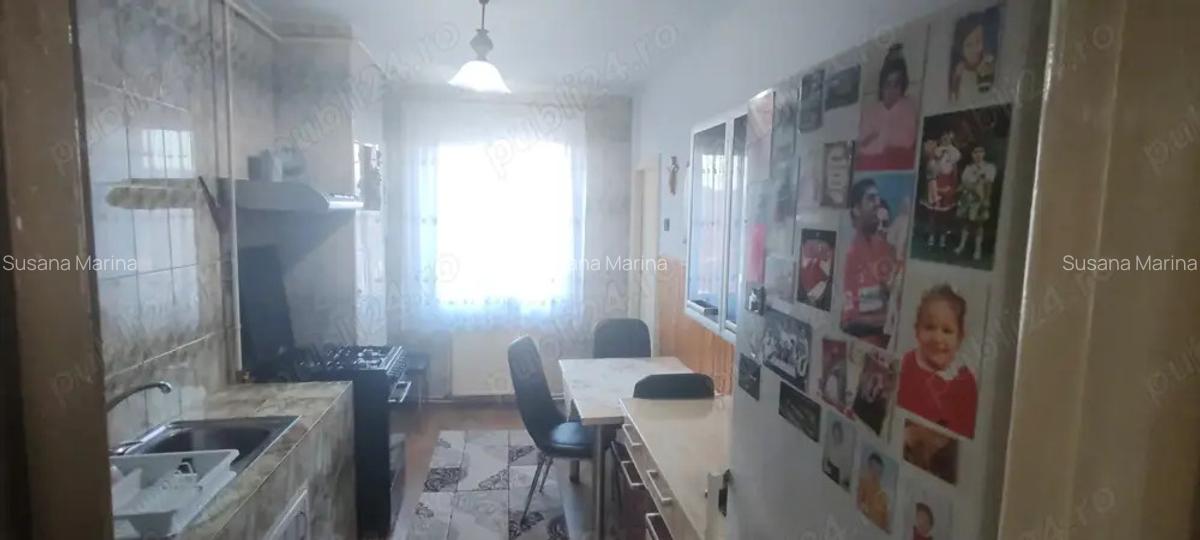 Apartament cu 4 camere - zona Parc - 1