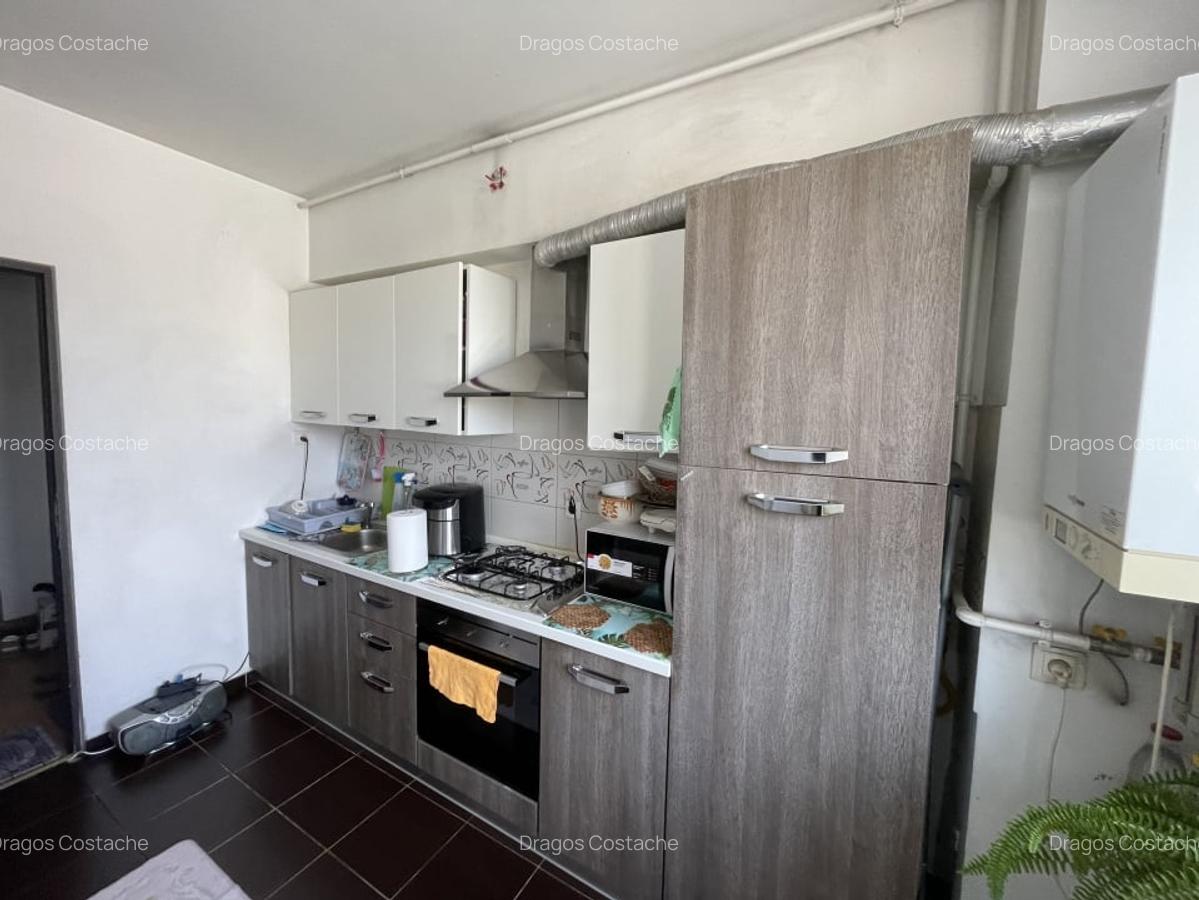 Prelungirea Ghencea, 2 camere, 55mp , etaj 2 din 5, mobilat, loc de parcare - 5