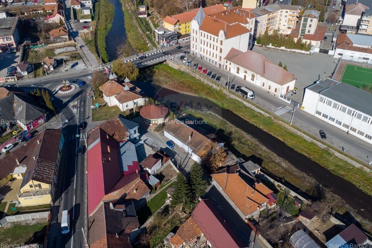 Spatiu comercial de vanzare central,Hateg jud. Hunedoara - 16