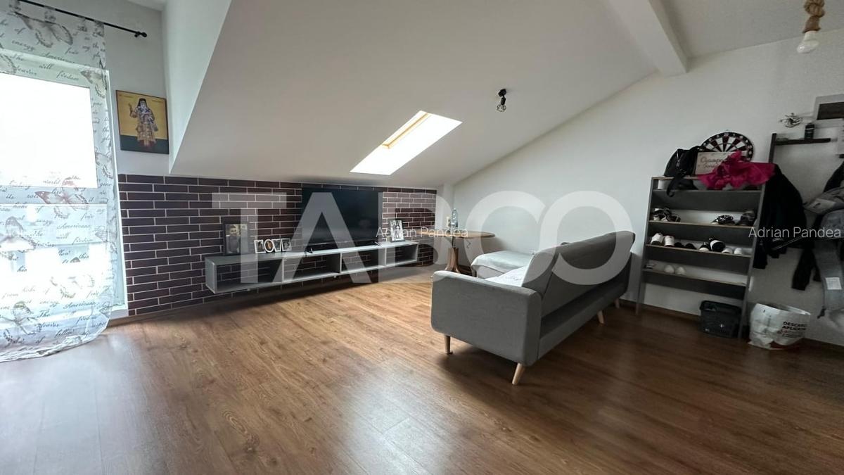 Apartament 70 mpu 3 camere pod privat parcare zona Turnisor Sibiu - 1