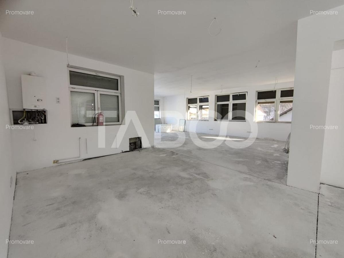 Spatiu comercial de inchiriat la strada intens circulata Central Sibiu - 1