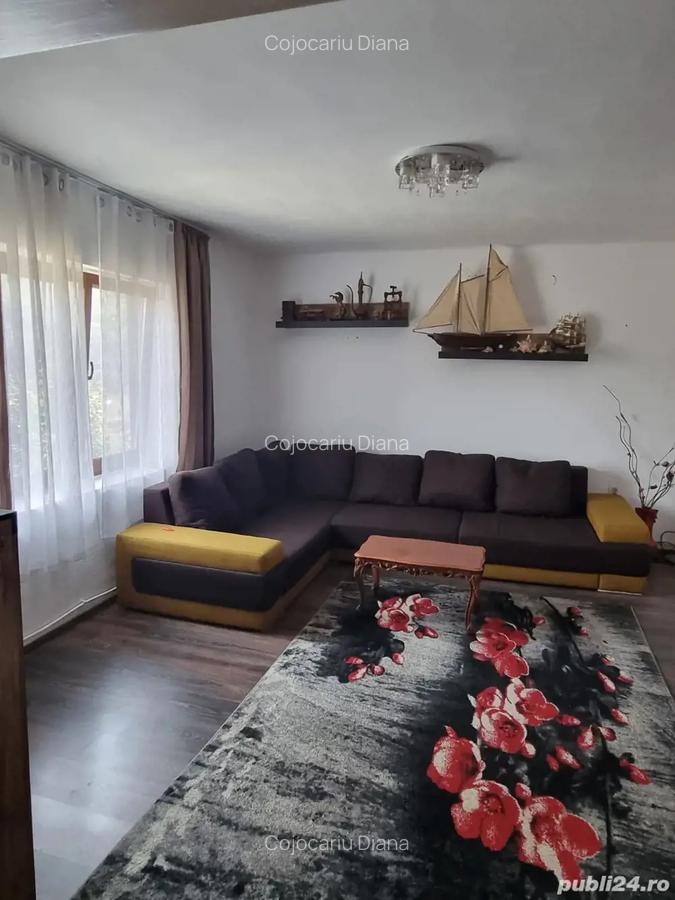 Casa de Vanzare 5 camere - 3