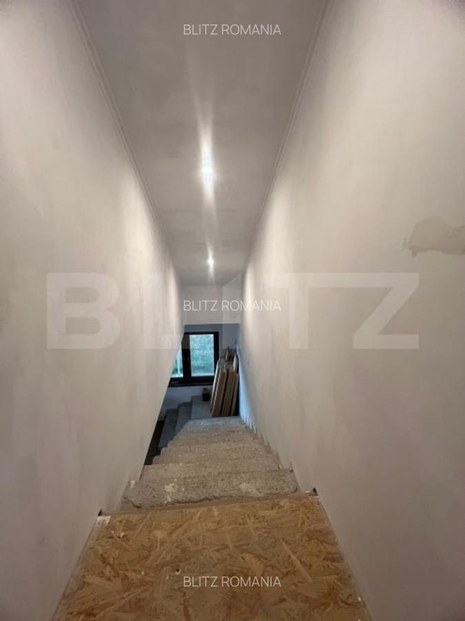 Casa de vanzare cu 5 camere, 217 mp utili, 1396 mp teren, Cartierul Primaverii - 13