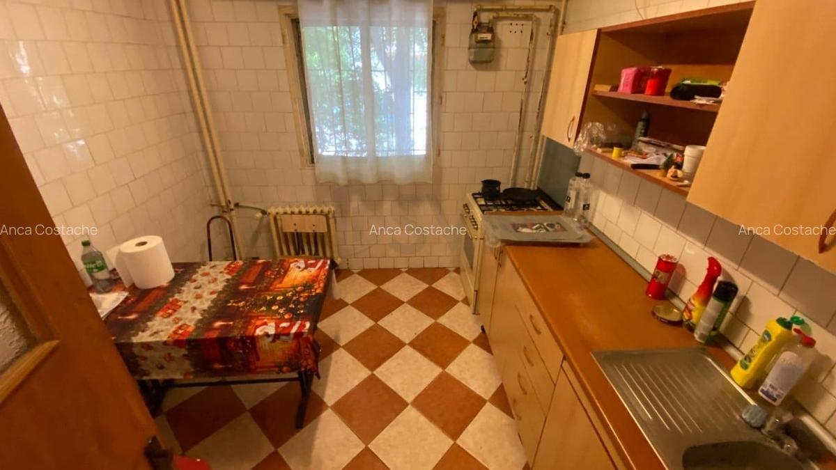 Apartament cu 3 camere decomandat în Crângași - 7