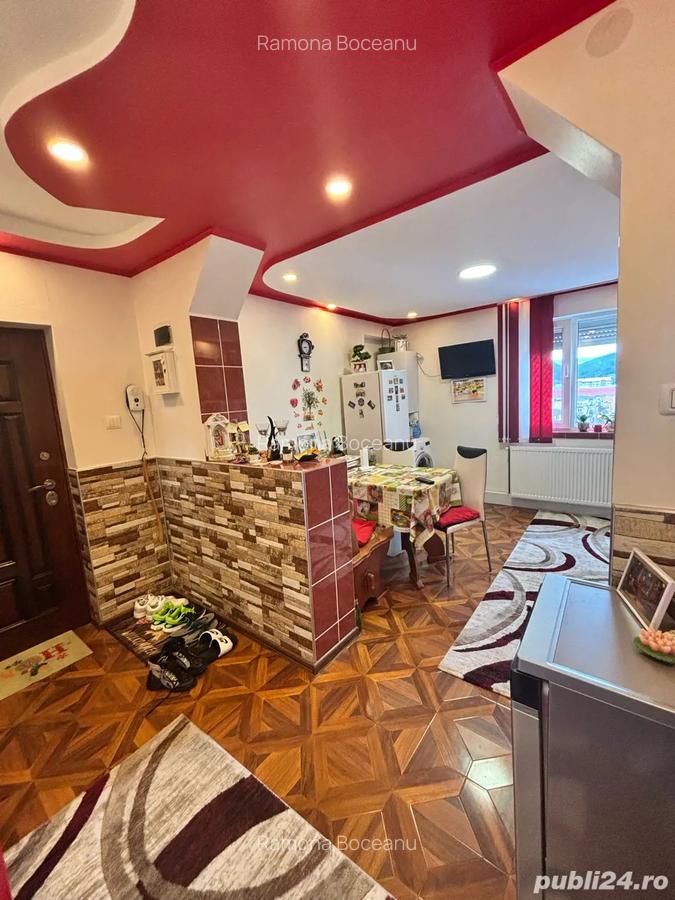 Vand apartament 3 camere cf.1 !! - 2