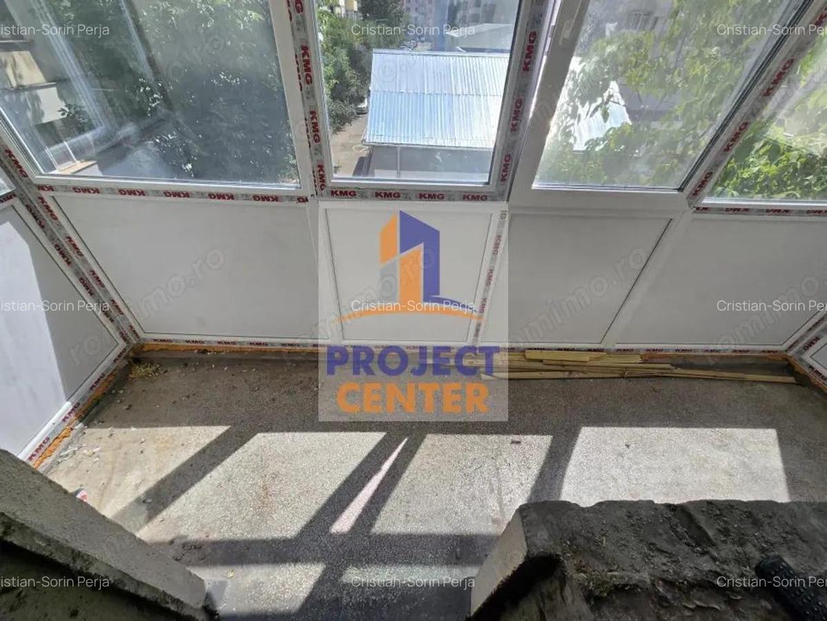 Apartament 3 camere Prundu - etaj 2, decomandat - 3