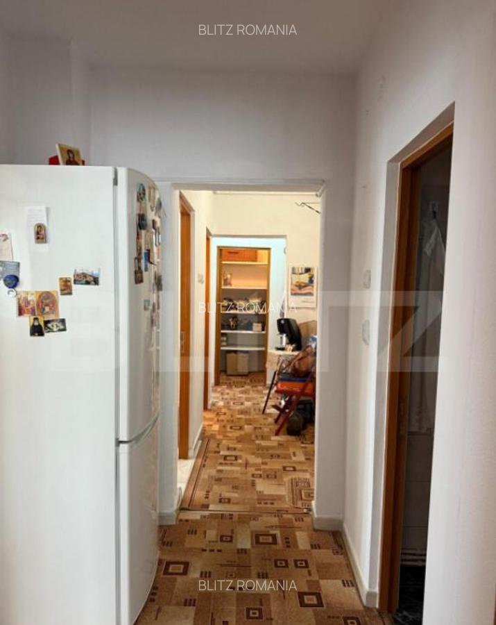 Apartament 3 camere decomandat- Piata 1 Mai - 4