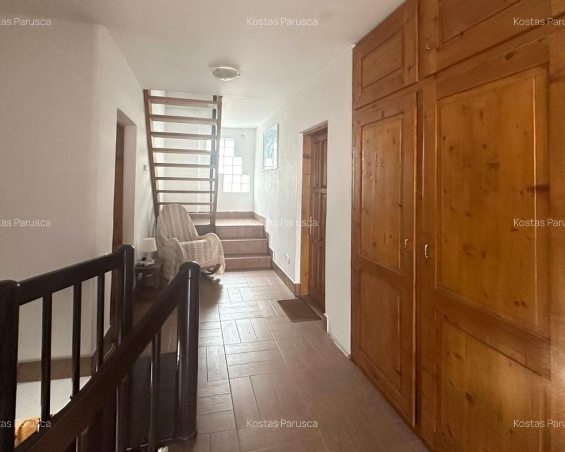 Vânzare casă Individuală 12 Camere la 5 minute de Castelul Bran - 8