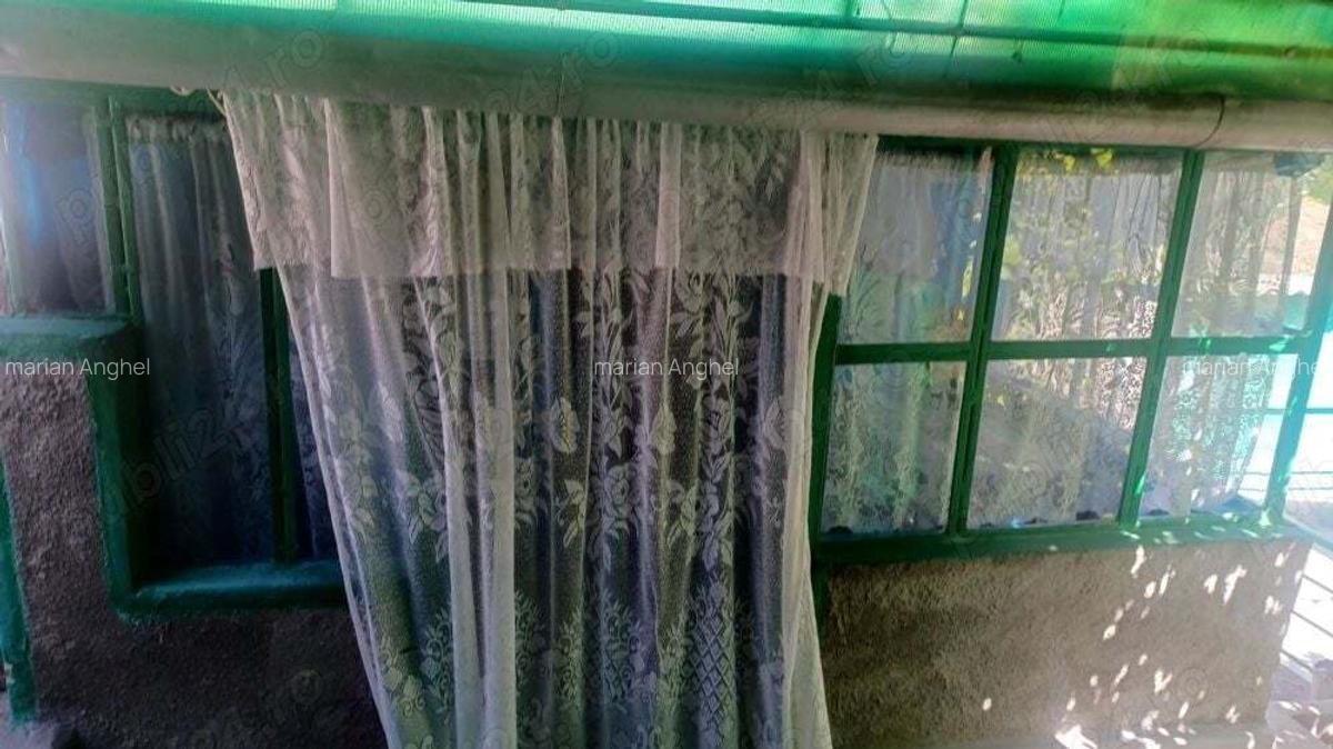 Casa de vanzare In Tulcea constuctie de 120 metri patra?i pe suprafa?a totala de 300 metri patrati - 8