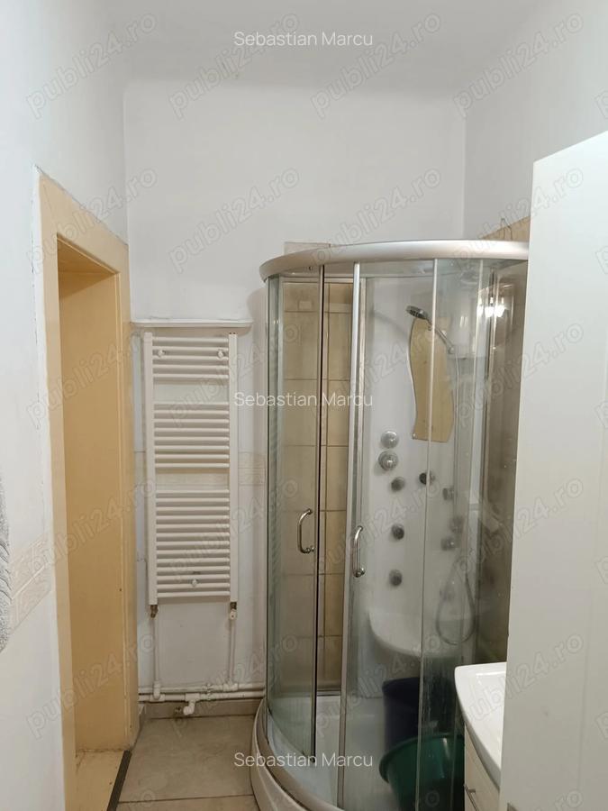 Inchiriez apartament doua camere decomandat - 5