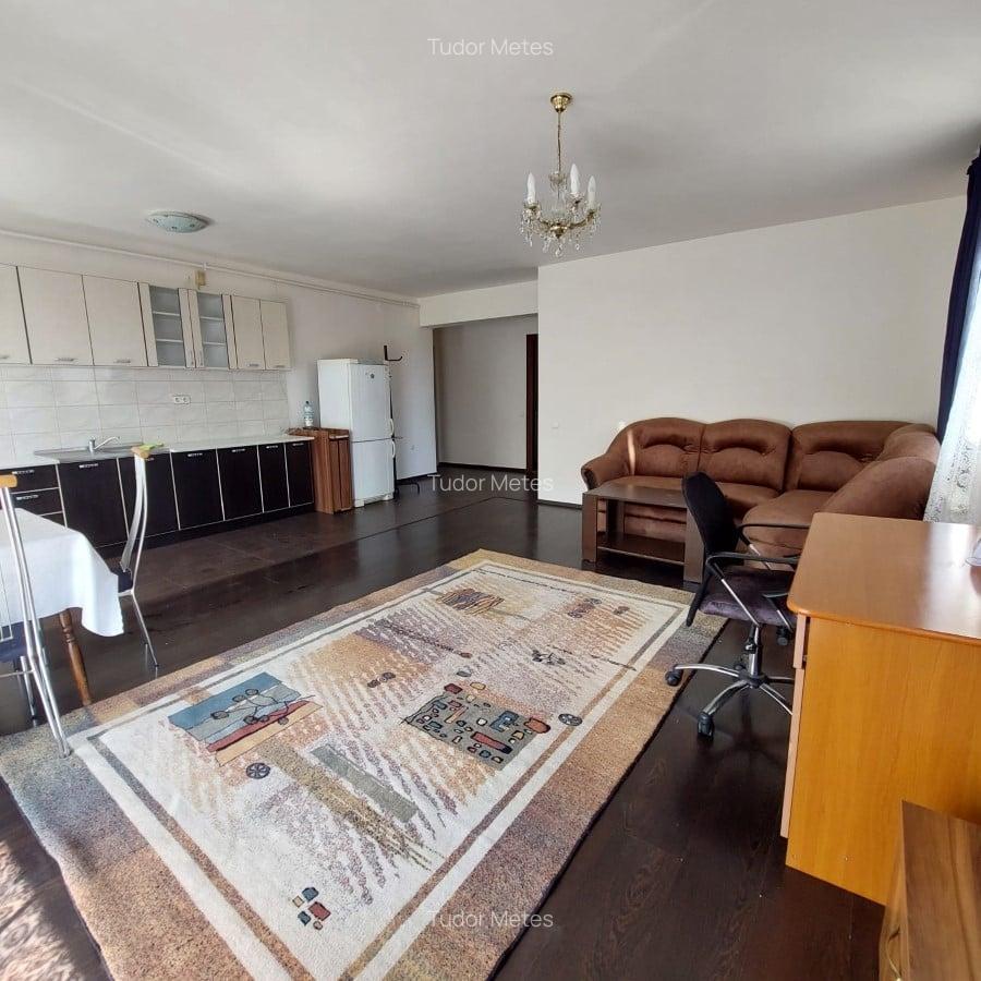 Apartament cu 2 camere semidecomandat, mobilat în Florești - 1