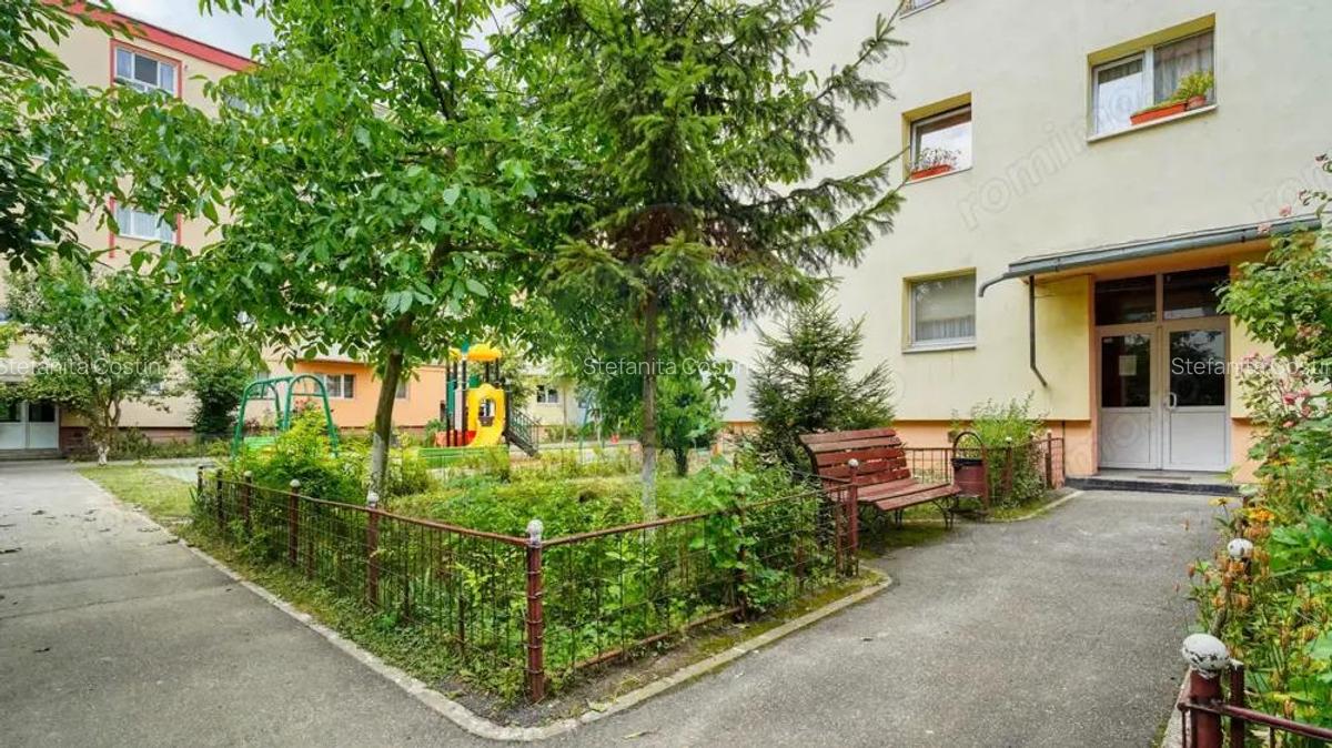 Apartament cu 3 camere de vanzare in zona Central - 11