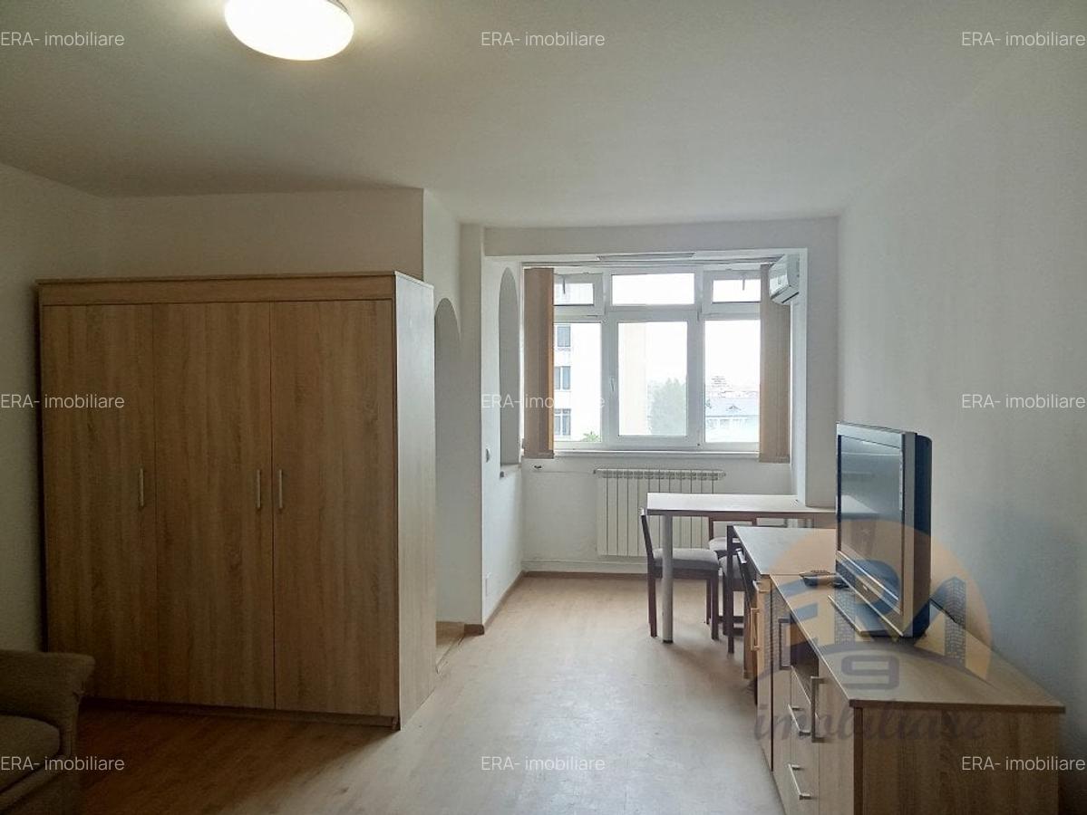 Garsonieră decomandată, mobilată în Rogerius - 2