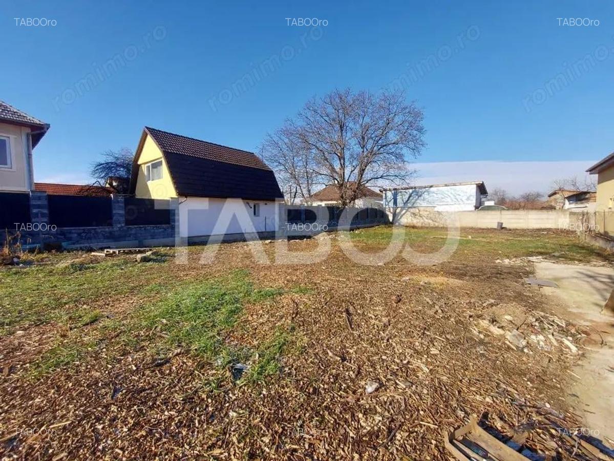Teren intravilan de vanzare 714 mp in Sibiu cu front stradal 17 m - 1