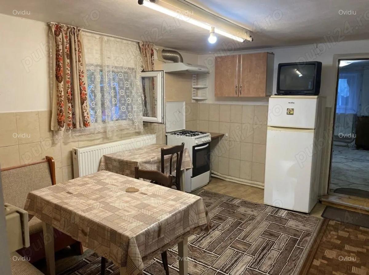 Ofer spre inchiriere garsoniera in zona centrala - 5