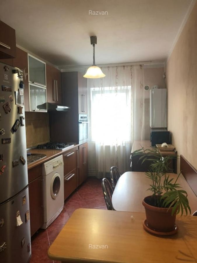 Apartament 3 camere decomandat, cartier Manastur - 2