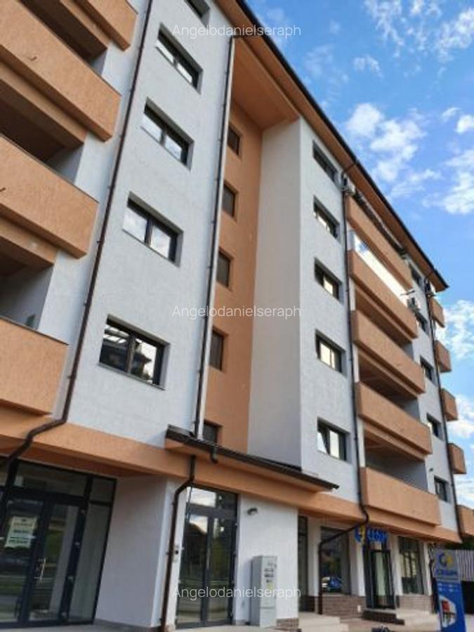 Spatiu comercial parter de inchiriat - 73 mp - 600 €/lună - Showroom Bloc DC5, Ramnicu Valcea - 6