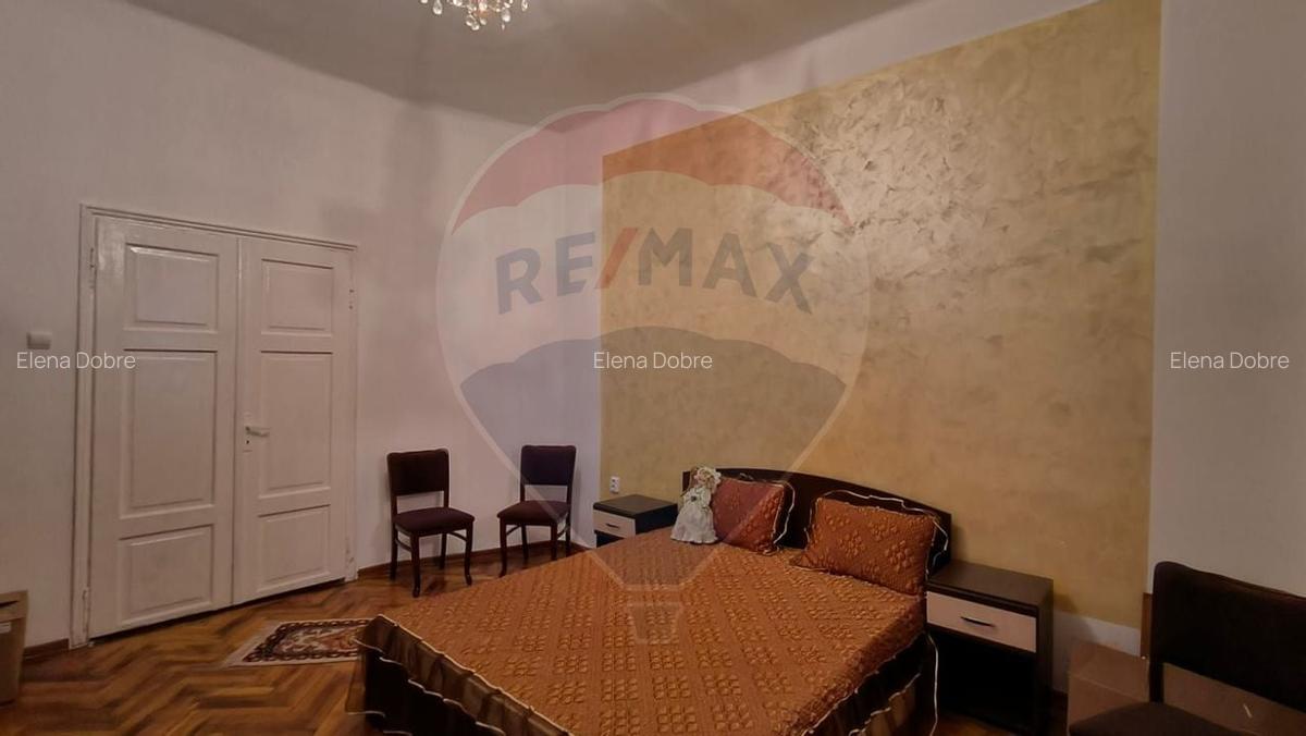 Casa cu 3 camere de vanzare in zona Centrala - 11