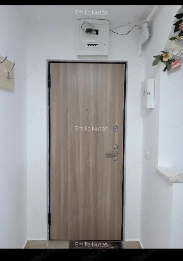 Vand apartament cu 2 camere - 1