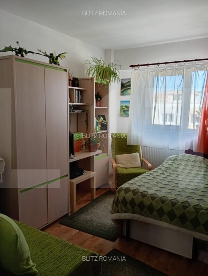 Apartament cu 3 camera, 68 mp, zona Lenin - 2 Apartament cu 3 camera, 68 mp, zona Lenin - 2