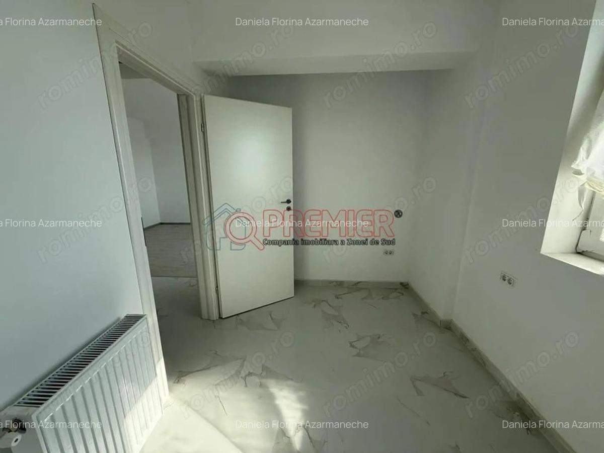 Bloc locuit! Sector 4 - Grand Arena - 3 camere - 15