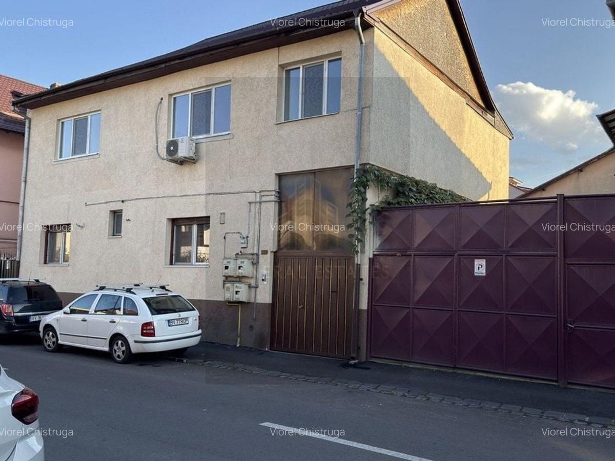 Apartament spatios cu 3 camere - 18