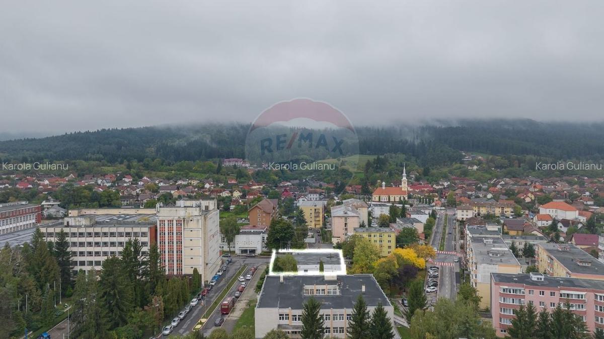 Vanzare cladire comerciala in Municipiul Sacele, judetul Brasov - 4