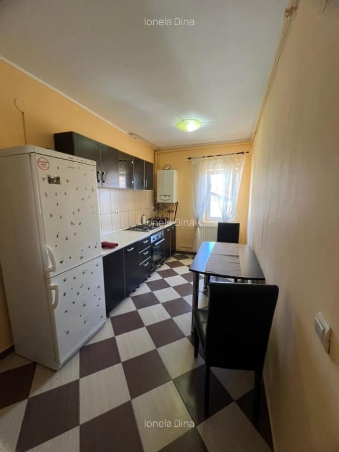 Apartament de vanzare 4 camere | 89 mp | Zona Vasile Aaron - 1