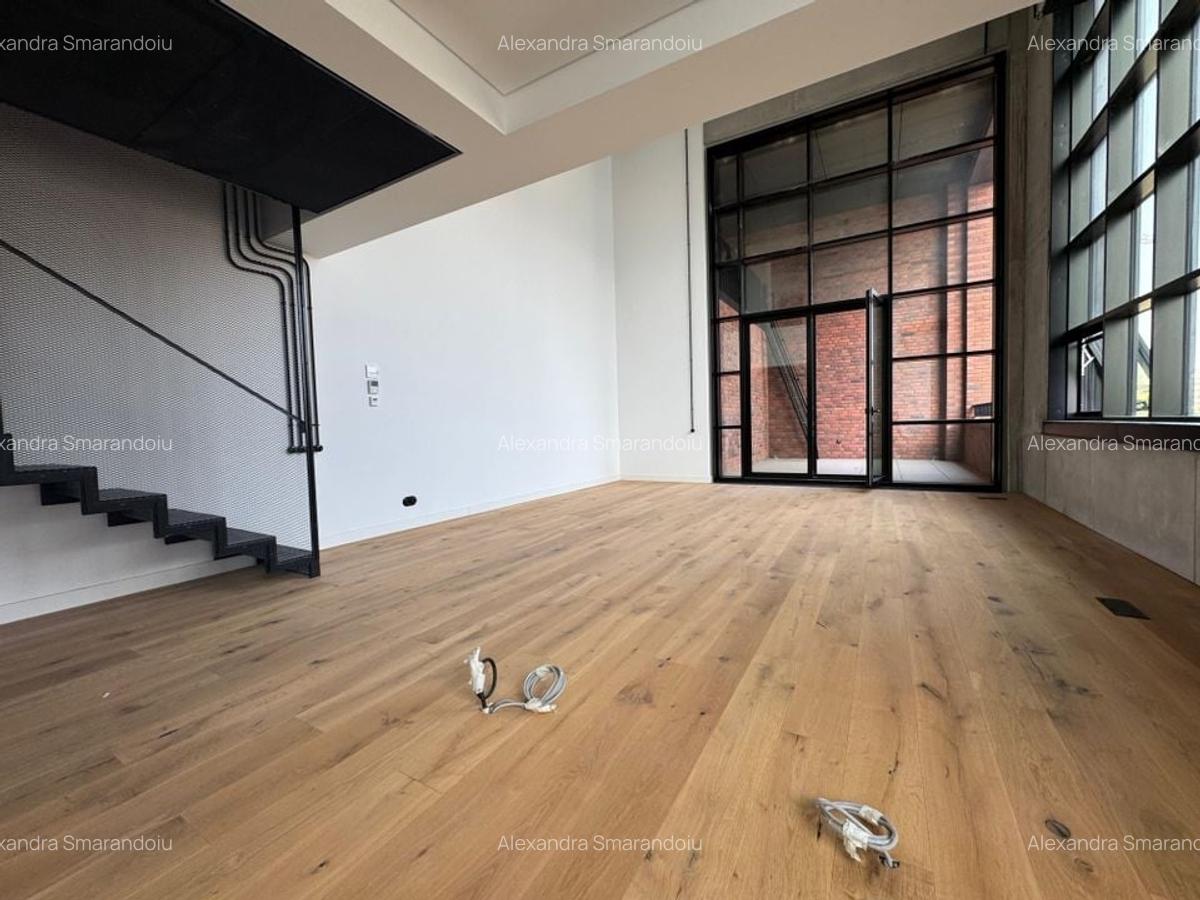 Loft spectaculos în complexul exclusivist Brick Loft - Intrarea Chefalului - 1