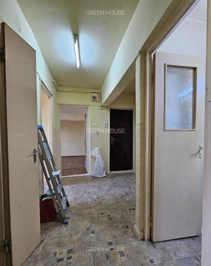 Apartament 2 camere, 2 balcoane + terasa,decomandat, Bv Decebal - 8 Apartament 2 camere, 2 balcoane + terasa,decomandat, Bv Decebal - 8