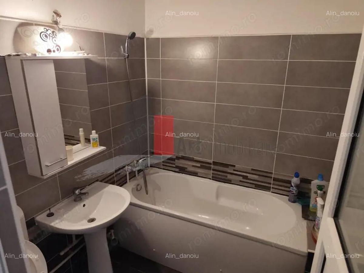 Spatiu comercial de inchiriat in zona Virtutii - 11