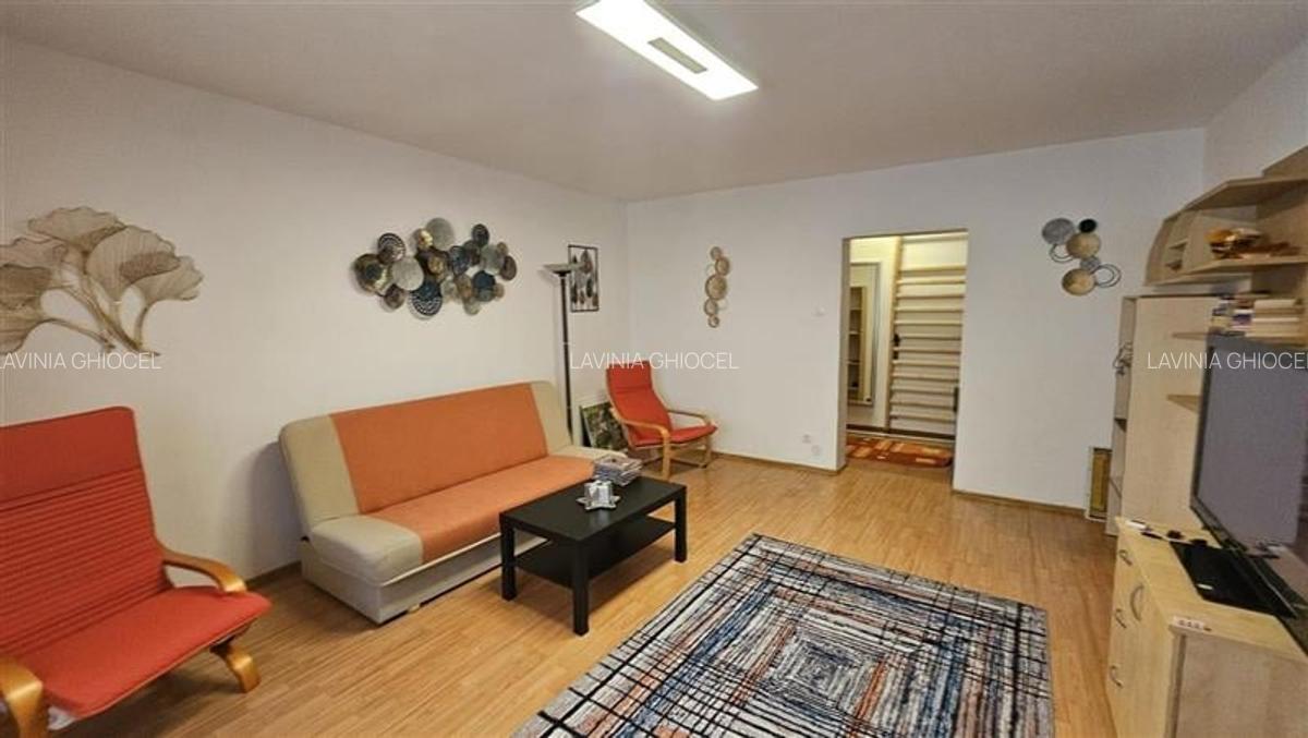 Piata Muncii-Calea Calarasi, apartament 3 camere, decomandat, mobilat-utilat, bl - 6