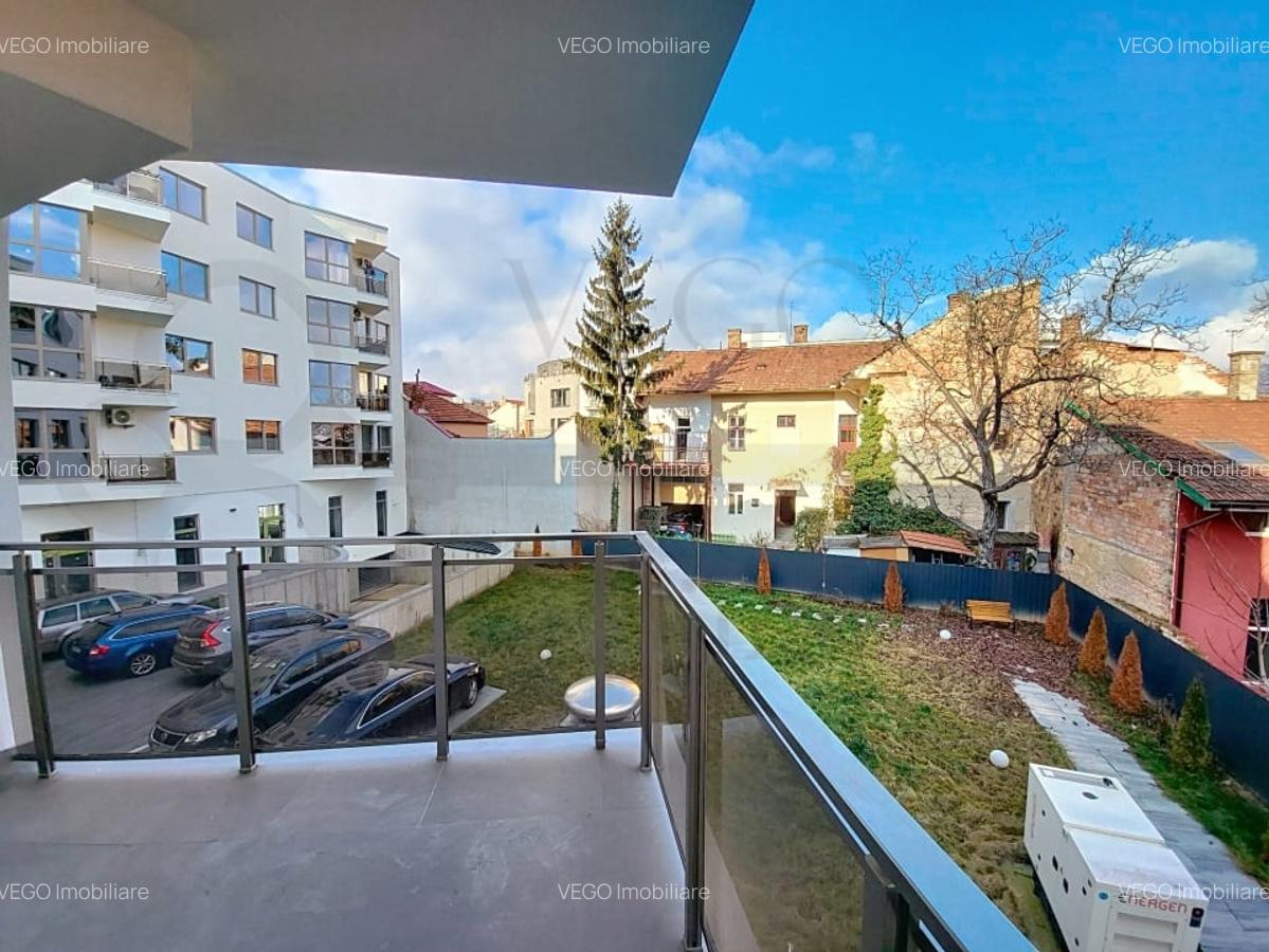 Apartament cu 3 camere semidecomandat, mobilat în Central - 19