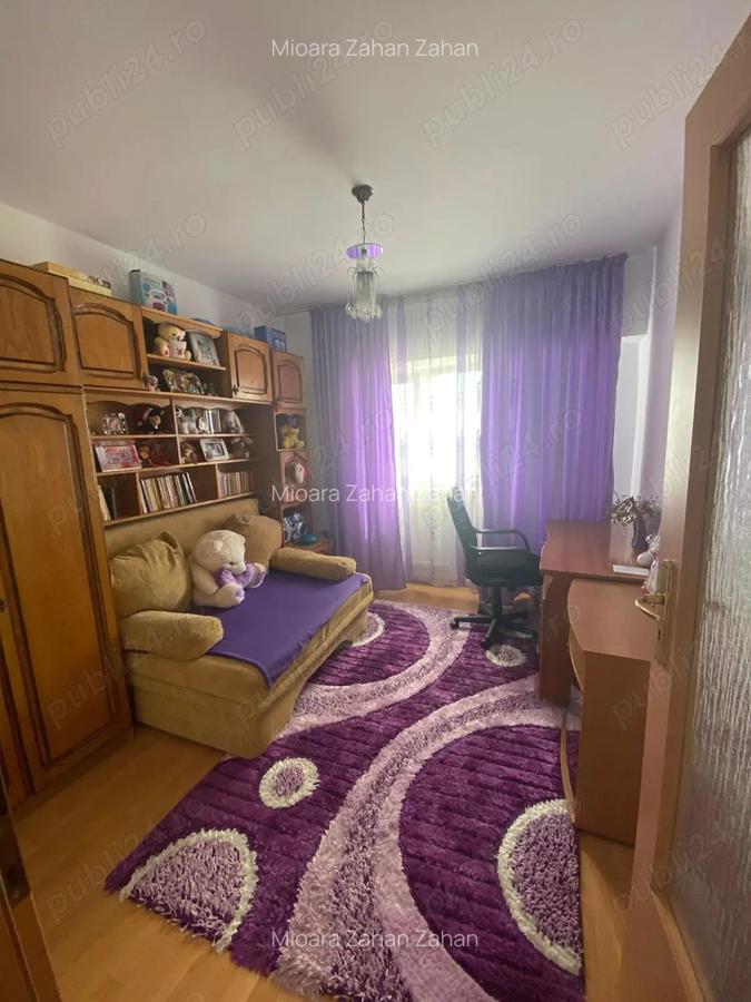 Inchiriez apartament 3 camere - 3 Inchiriez apartament 3 camere - 3