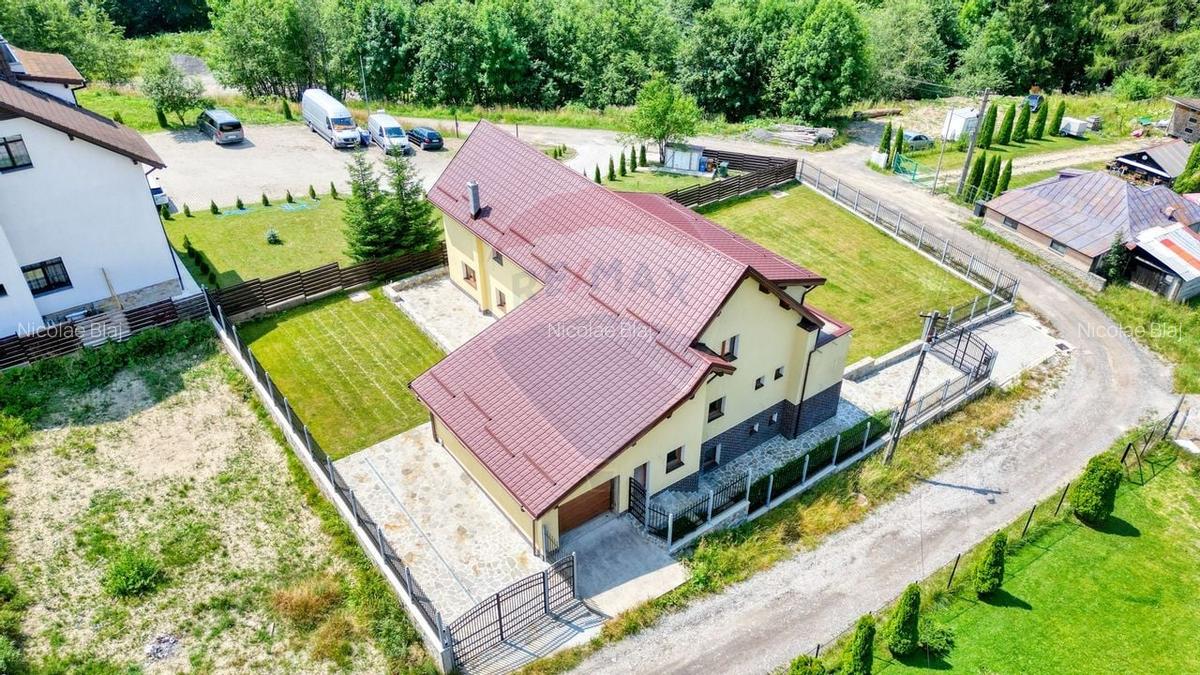 Casa / Vila cu 6 camere de vanzare in Predeal - 10