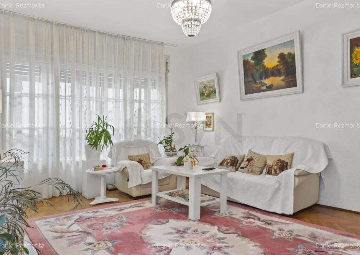 4 Camere l Piata Sfintii Voievozi - 4