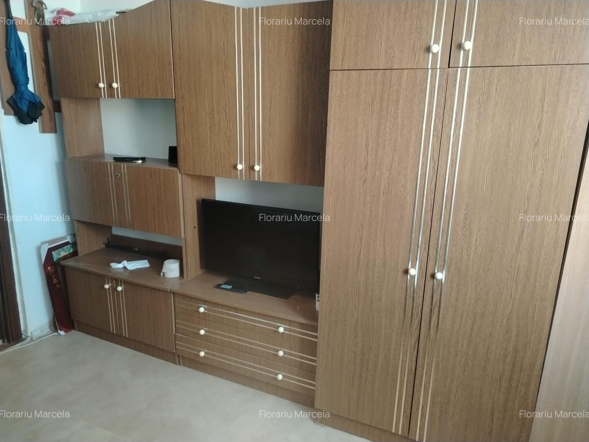 Garsoniera zona Cornisa etaj 2 - 3