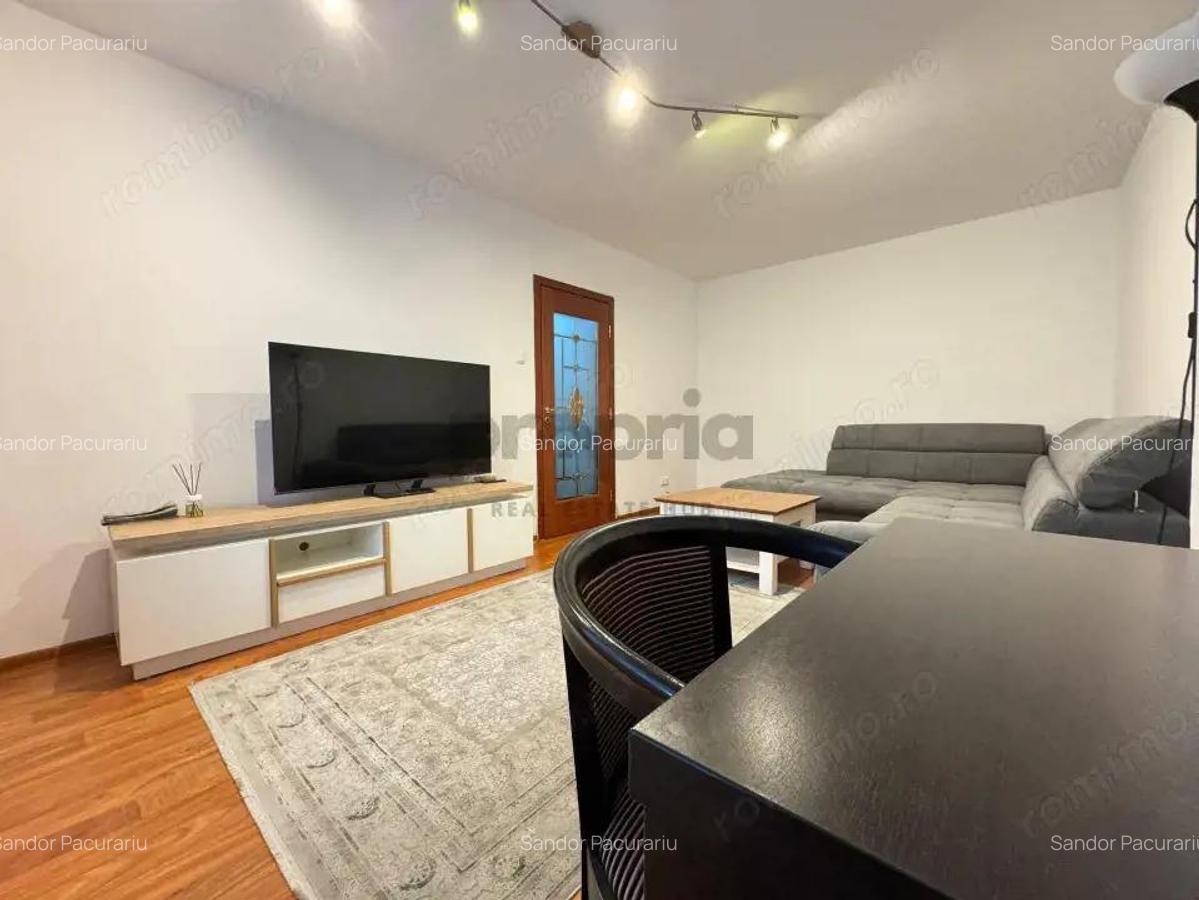 De inchiriat: 3 Camere Decomandat | 70 m2 | Zona Grivi?ei - 8
